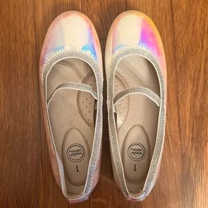 Silver Metallic Iridescent Ballet Flat- Girls Size 1!!!